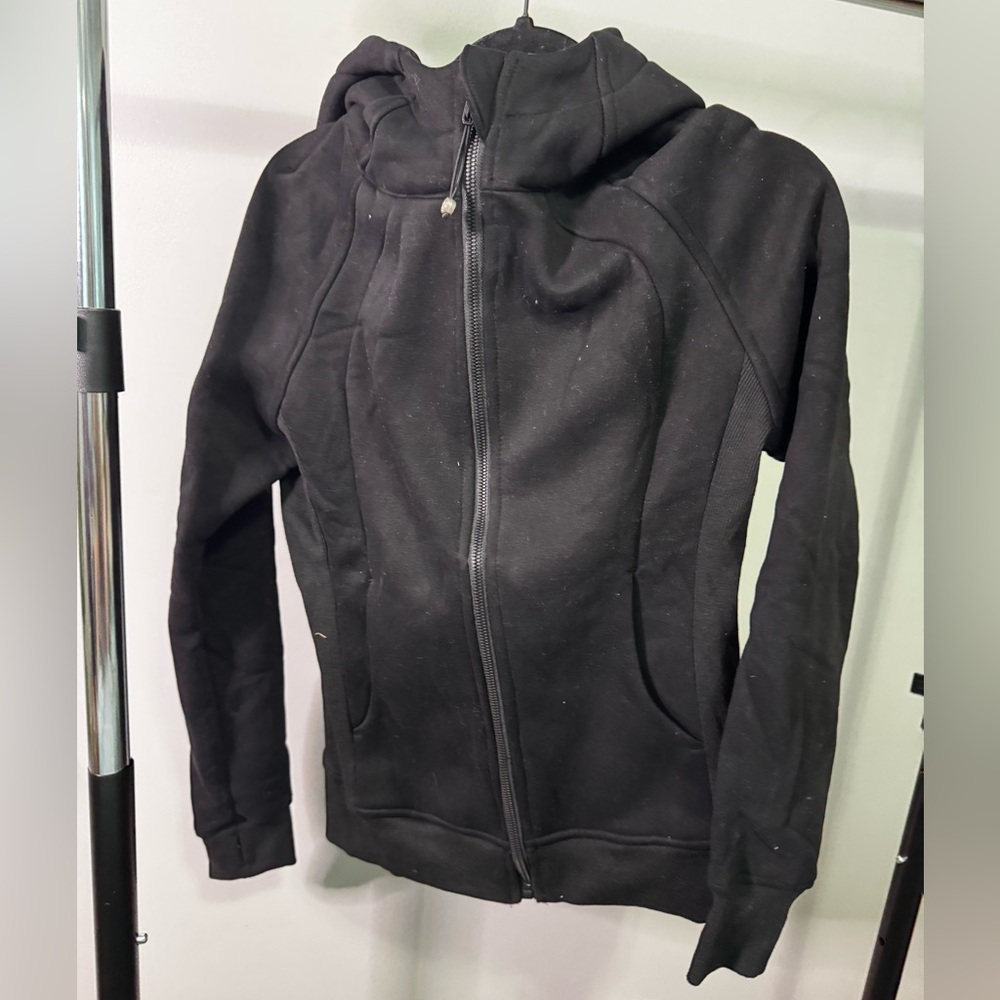 (Size 6/Medium) NWT black Lululemon full zip scuba jacket
